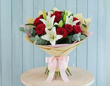 Букет цветов из:  Лилии и Розы в Алхастах