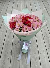 Букет цветов из:  Альстромерии #REPLACE_PRED# Алхастах