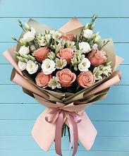 Букет цветов из:  Розы, Альстромерии и Лизиантусы #REPLACE_PRED# Алхастах