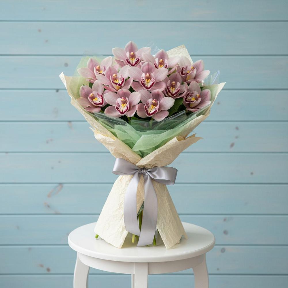 Букет цветов из: Орхидеи и Розы в Алхастах