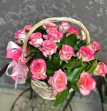 Цветочная композиция из Розы в корзине #REPLACE_PRED# Алхастах
