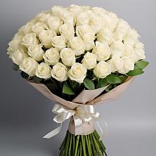 Букет 101 беля роза Белоснежка в Алхастах