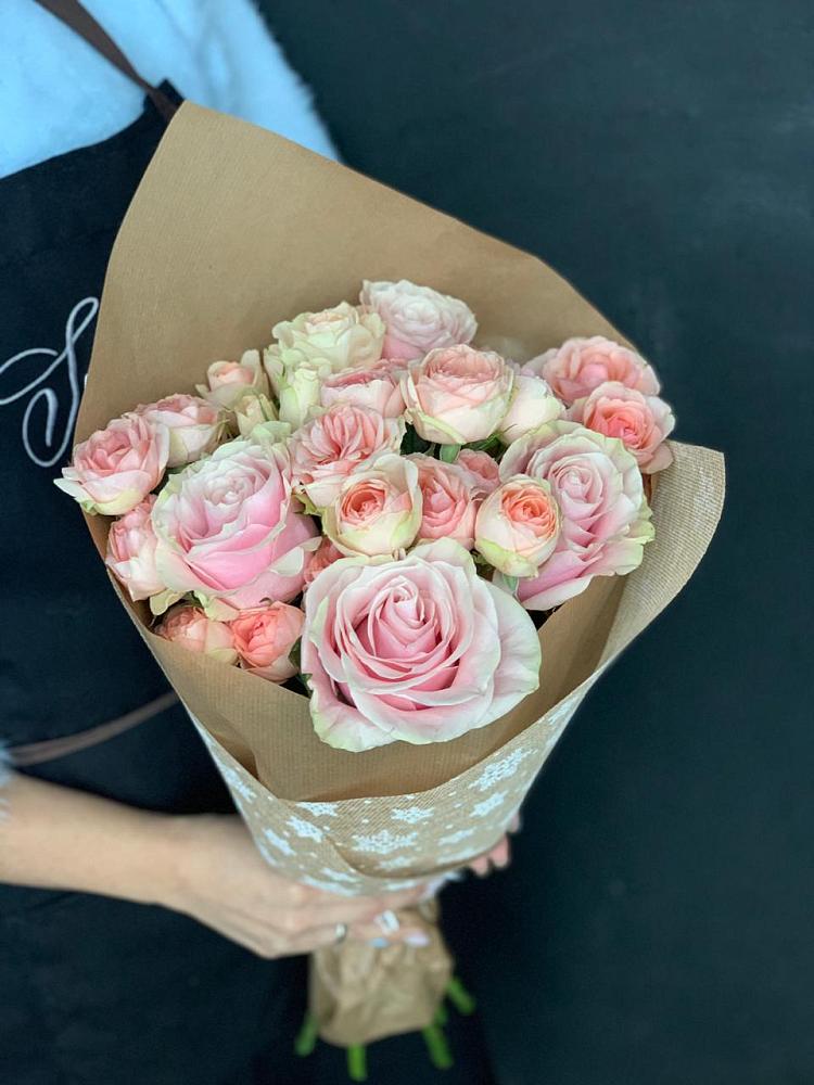 Букет цветов из: Хризантемы и Розы в Алхастах