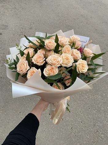 Букет Кремовые розы Латте в Алхастах