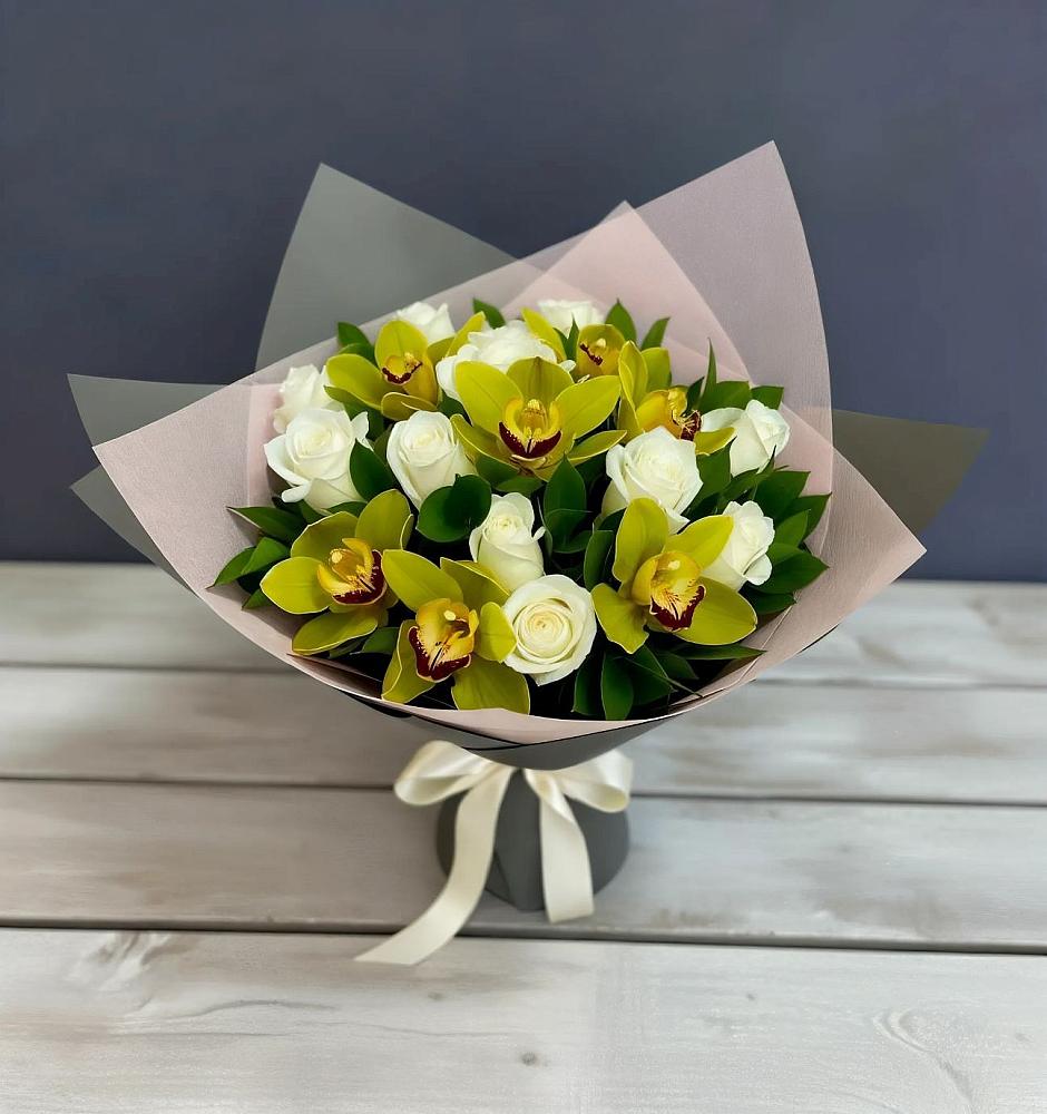 Букет цветов из: Орхидеи и Розы в Алхастах