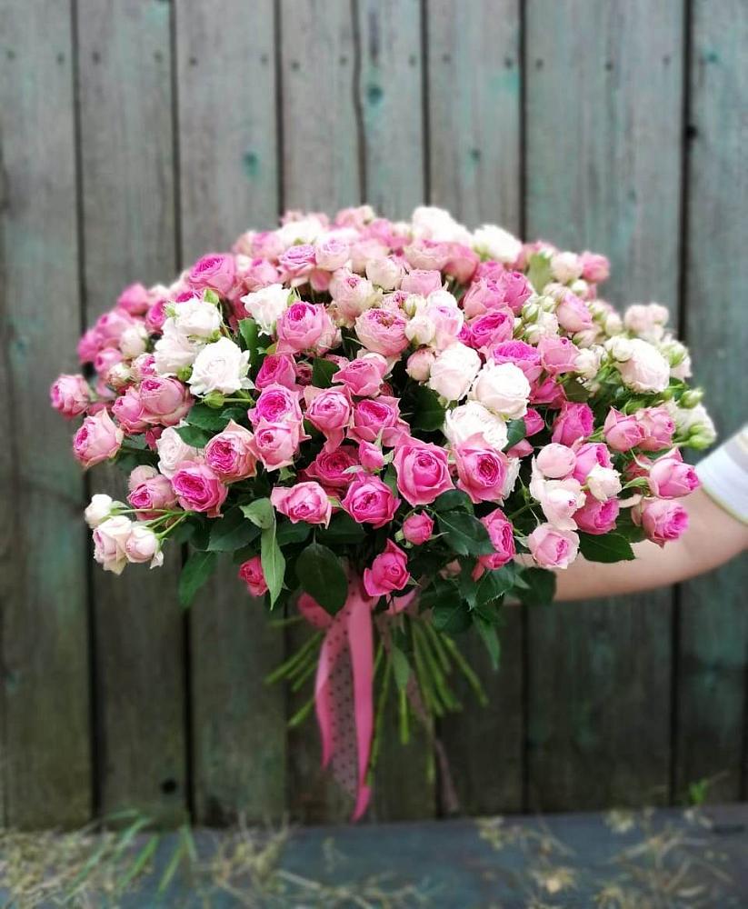 Букет Розовые кустовые розы Натали и Лав Лидия в Алхастах