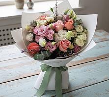 Букет цветов из:  Розы, Лизиантусы и Гвоздики #REPLACE_PRED# Алхастах