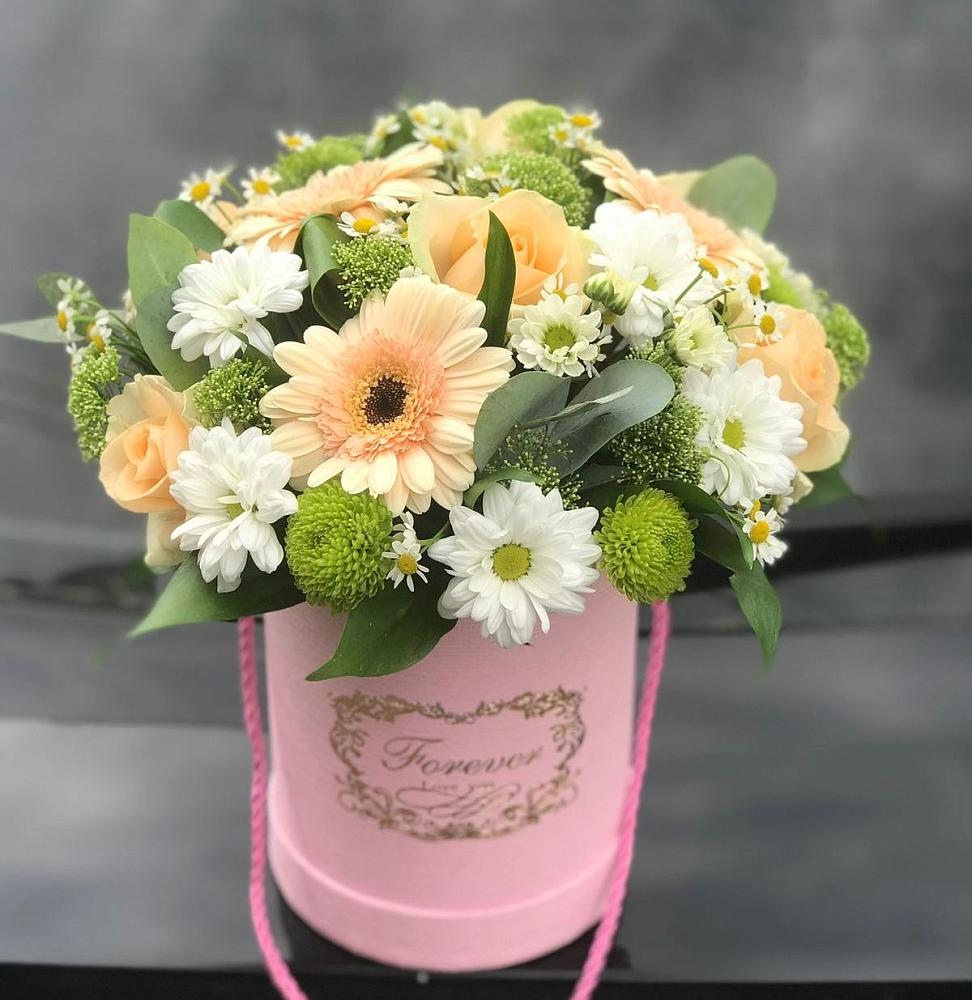 Цветочная композиция из Розы, Герберы и Хризантемы в шляпной коробке в Алхастах